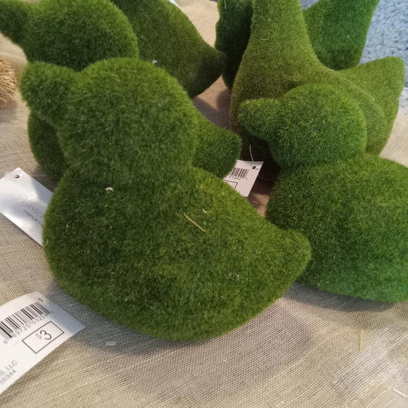 Decorative wicker bunnies, chick's, and ducks - Picture 7 of 10